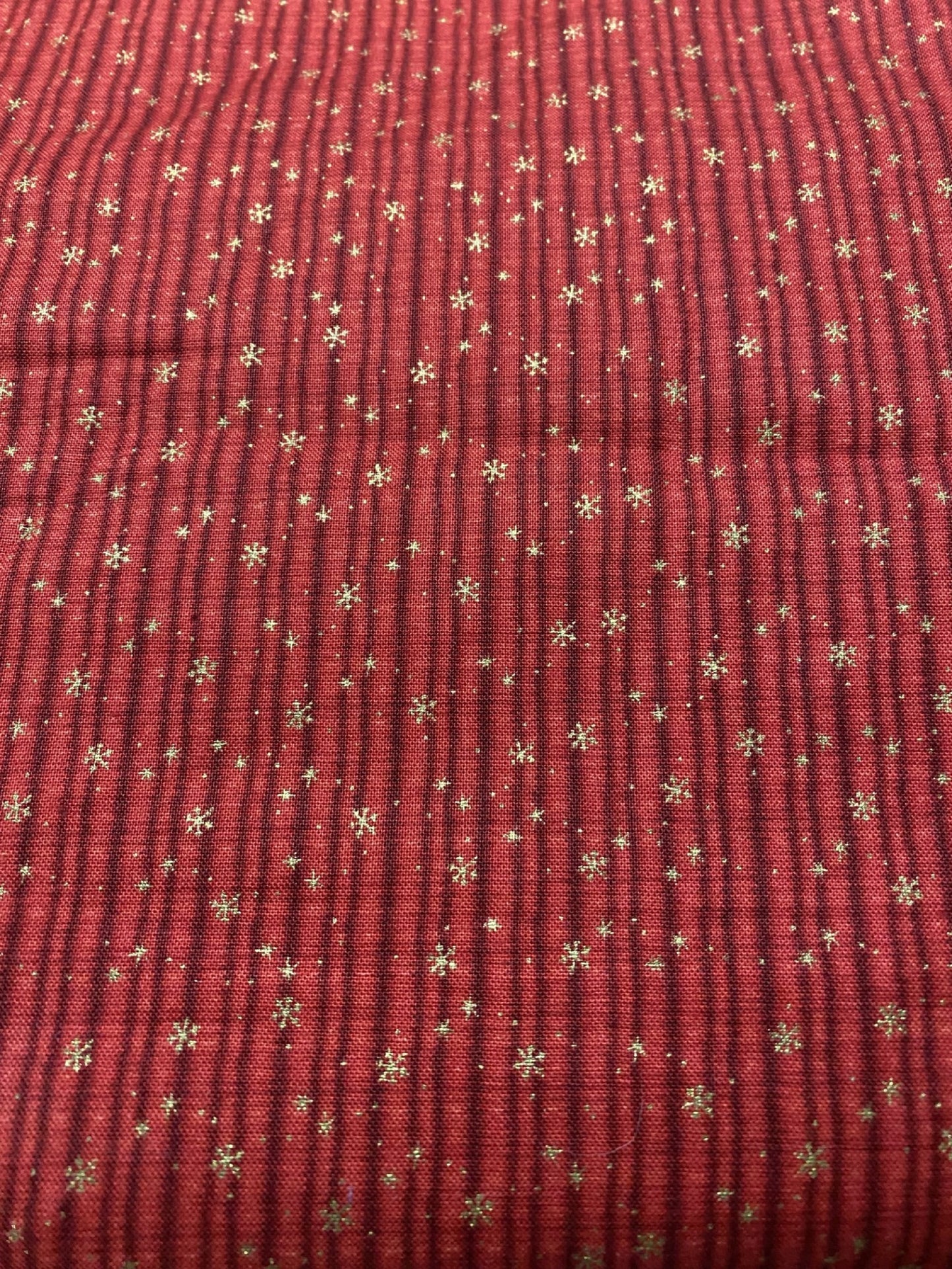 Chloe's Closet-1 yard-Red Rooster-Gold Stars-Striped Background